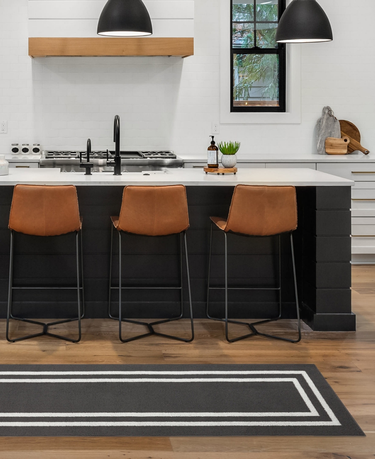 Jean Pierre Double Line Border Tufted - Machine Washable Runner Rug