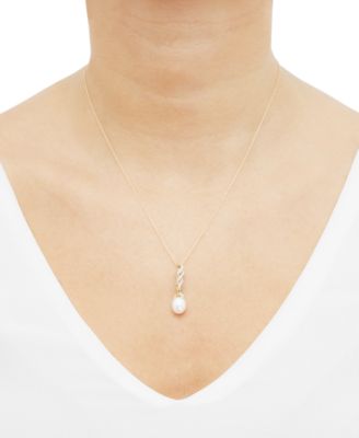 Cultured Freshwater Pearl (8mm) & Diamond (1/6 ct. t.w.) Twist 18" Pendant Necklace in 10k Gold