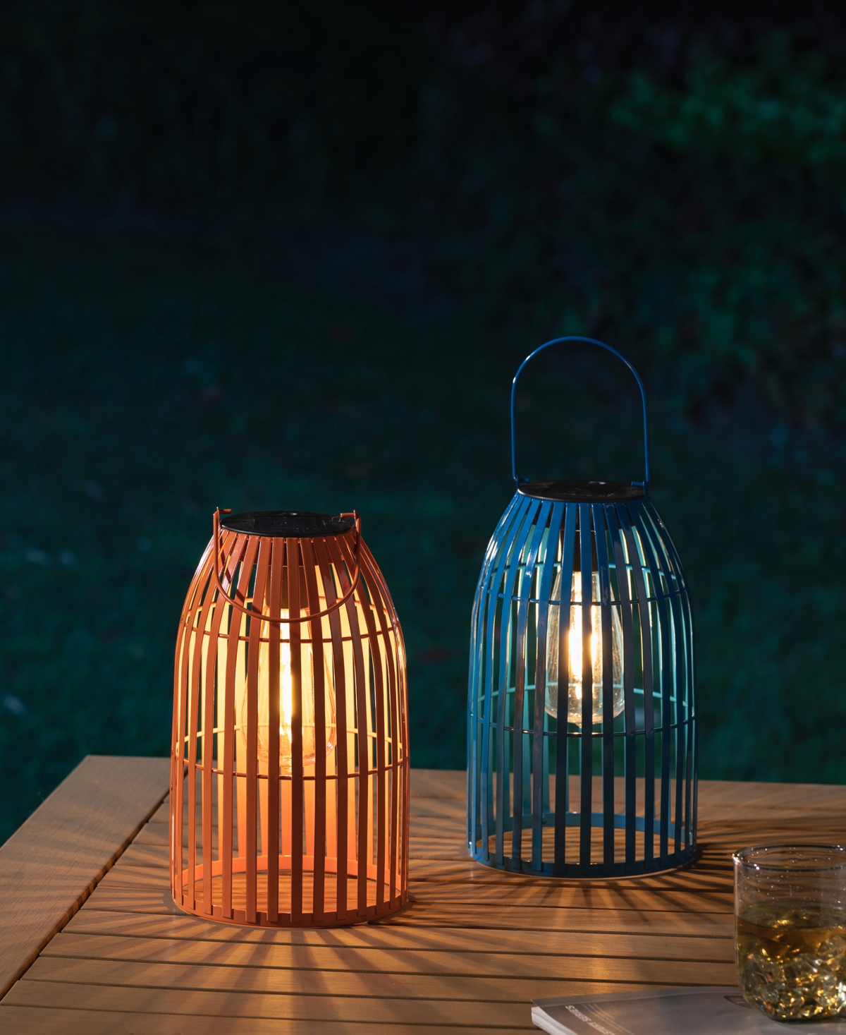 Glitzhome H Metal Woven Solar Powered Outdoor Hanging Lantern, Set of 2