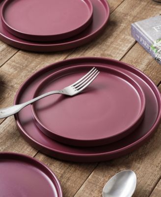 Chelsea 24 Pc. Dinnerware Set, Service for 8