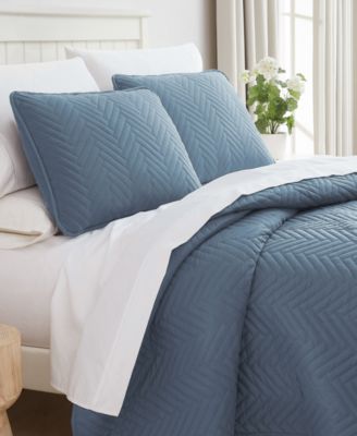 Solid Color Chevron Quilt Sets