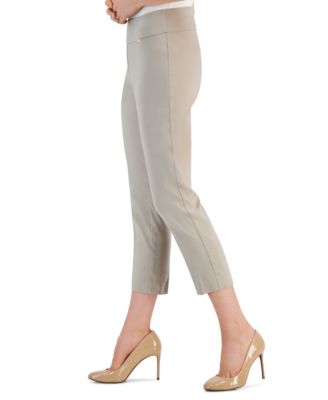 Women's Tummy-Control Pull-On Capri Pants