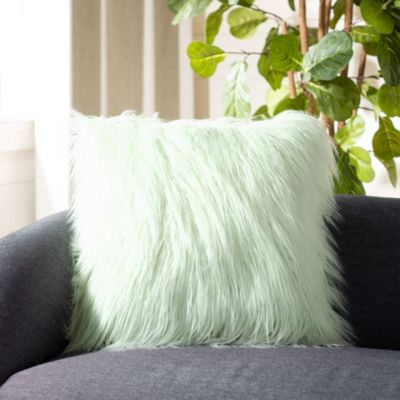 Caelie Faux Fur 20" x 20" Pillow