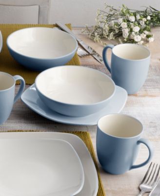 Colorwave Square 16 Pc. Dinnerware Set, Service for 4