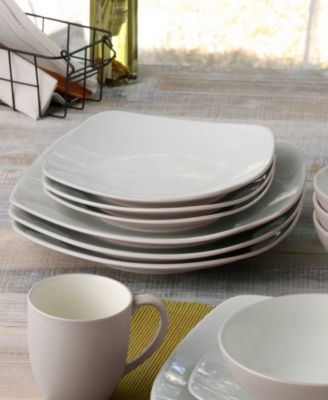 Colorwave Square 16 Pc. Dinnerware Set, Service for 4