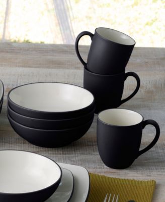 Colorwave Square 16 Pc. Dinnerware Set, Service for 4