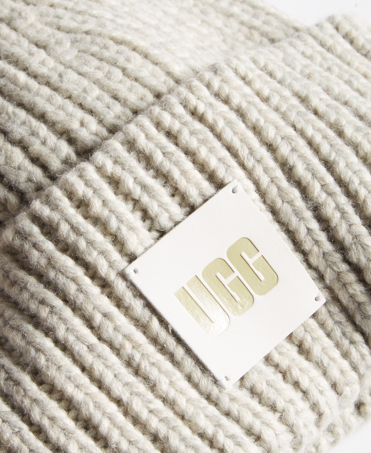 Ugg Women's Chunky Rib-Knit Logo-Patch Beanie - Light Grey