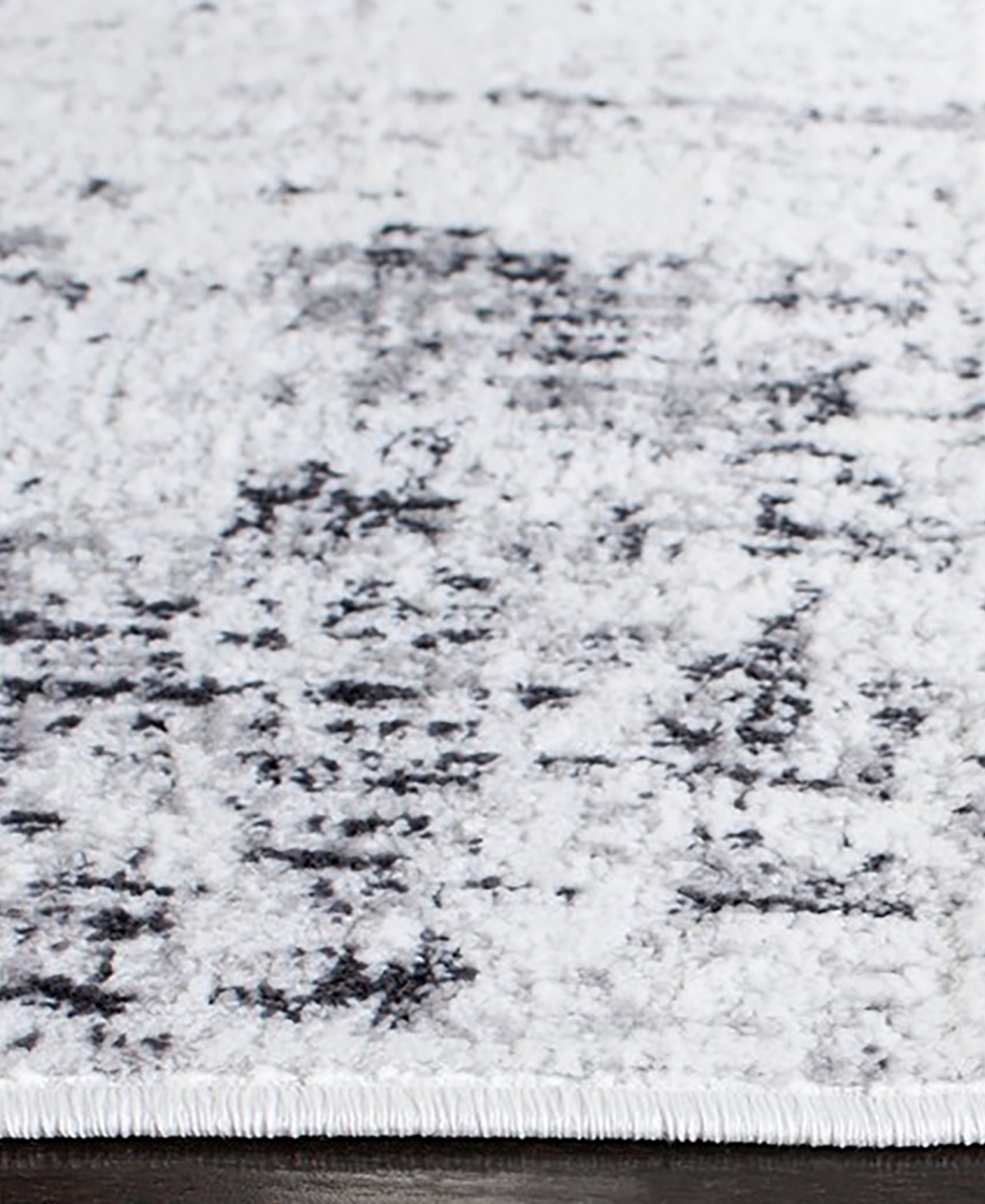 Safavieh Amelia ALA700 18' Area Rug - Gray