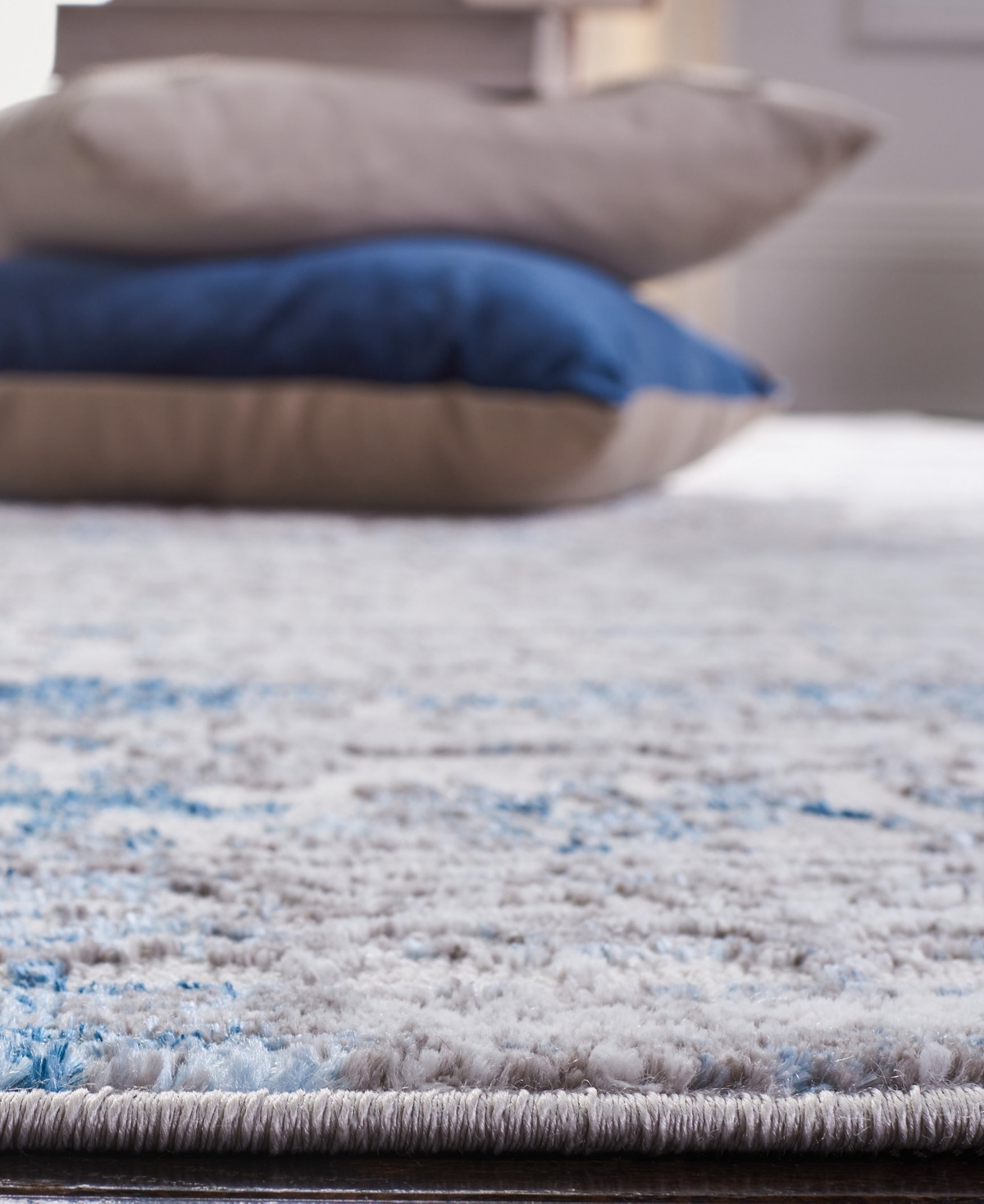 Safavieh Amelia ALA298 Area Rug - Blue