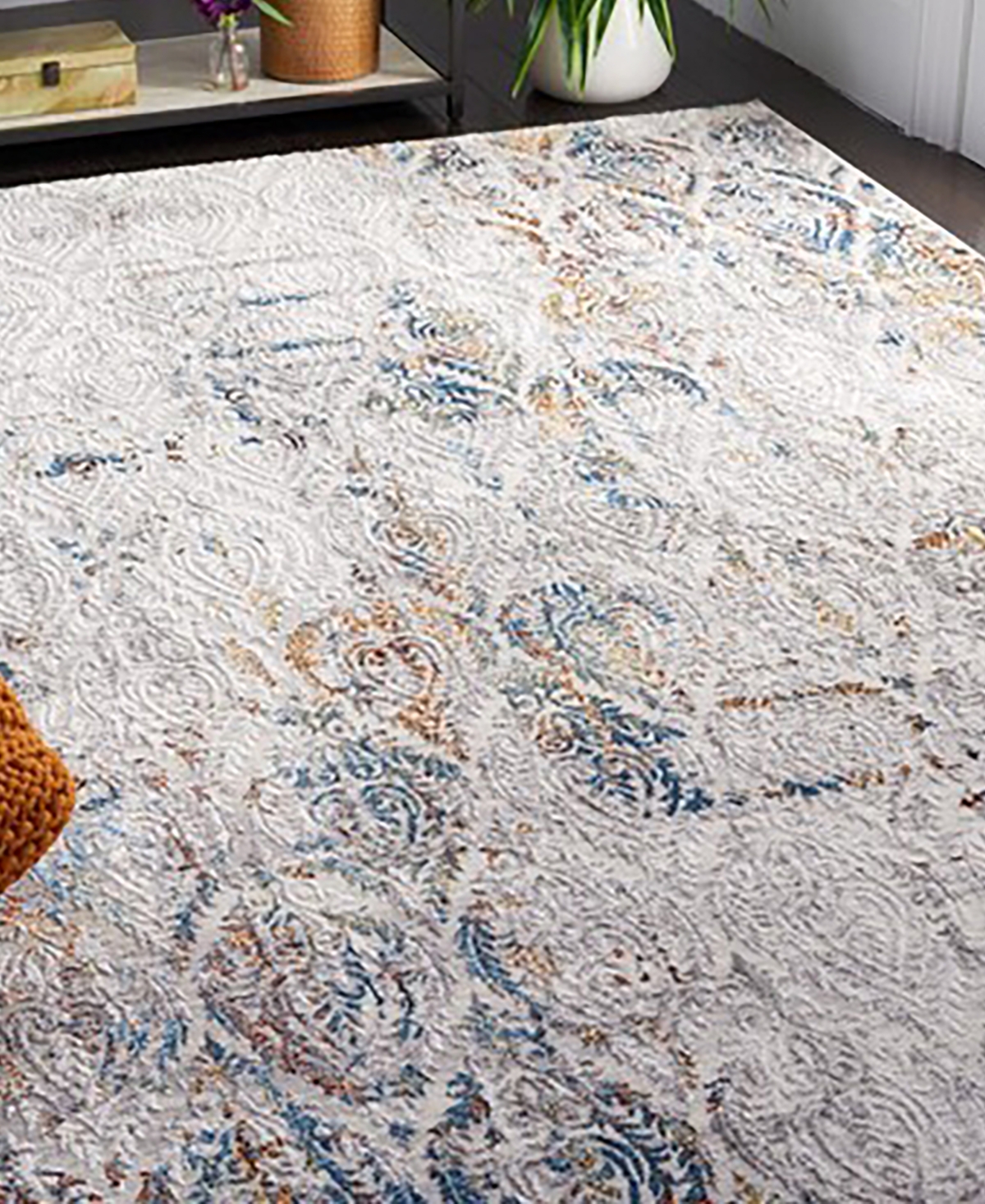 Safavieh Amelia ALA279 Area Rug - Gold