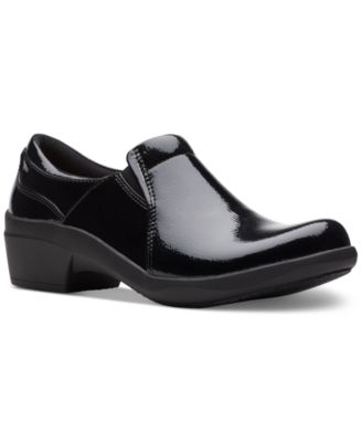 Clarks women's patent leather shoes deals