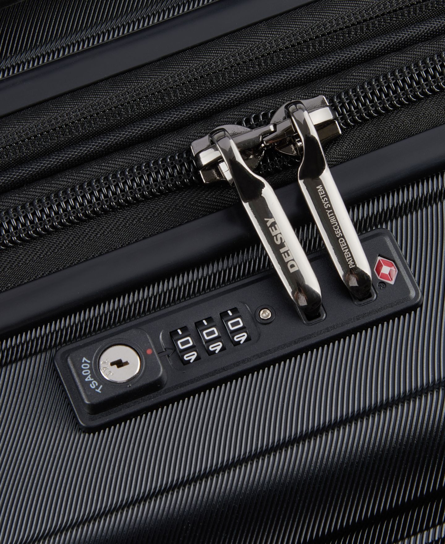 Чемодан Delsey Paris Delsey Shadow 5.0 Expandable 24" Check-in Spinner Luggage, цвет: Чёрный — фото 8