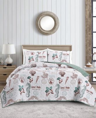 Videri Home Holiday Writing Reversible 3 Piece Quilt Set Collection In Green,red