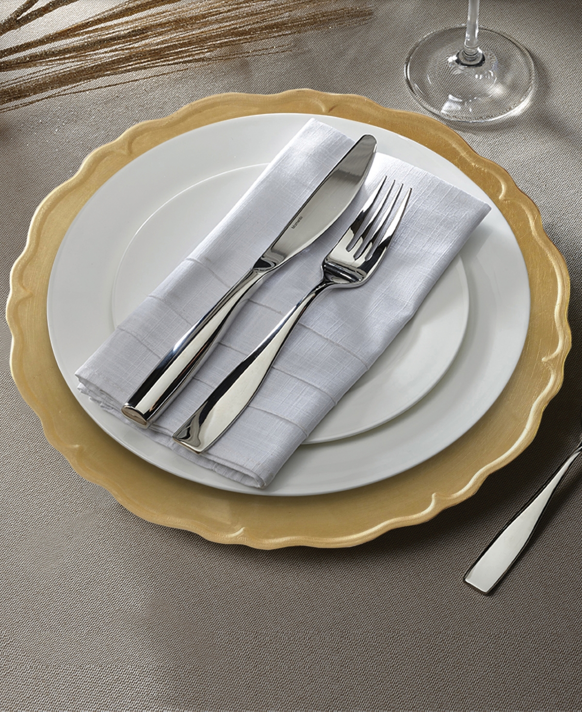 American Atelier Regency Charger Plate 12 Piece Dinnerware Set, Service for 12