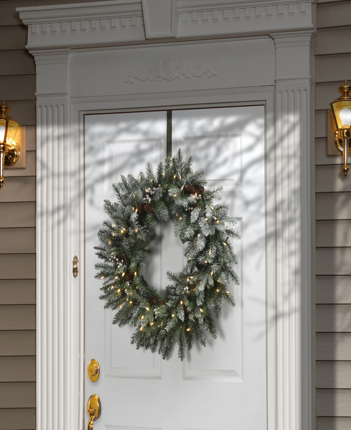 National Tree Company Snowy Morgan Spruce Wreath with Twinkly Led Lights