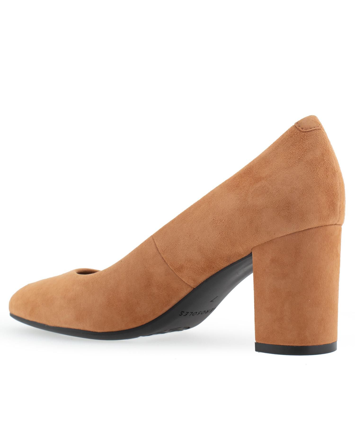 Women's Betsy Pumps