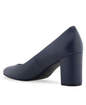 Women's Betsy Pumps