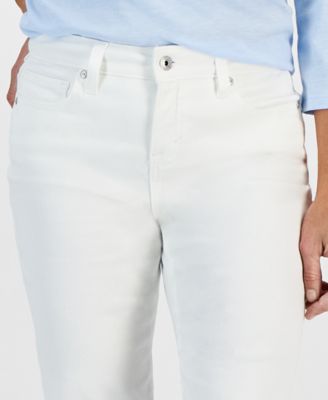 Petite Mid-Rise Curvy Roll-Cuff Capri Jeans