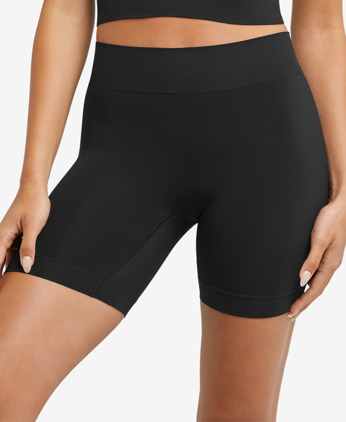Maidenform M Smoothing Seamless Booty Lift Shortydms106 In Black