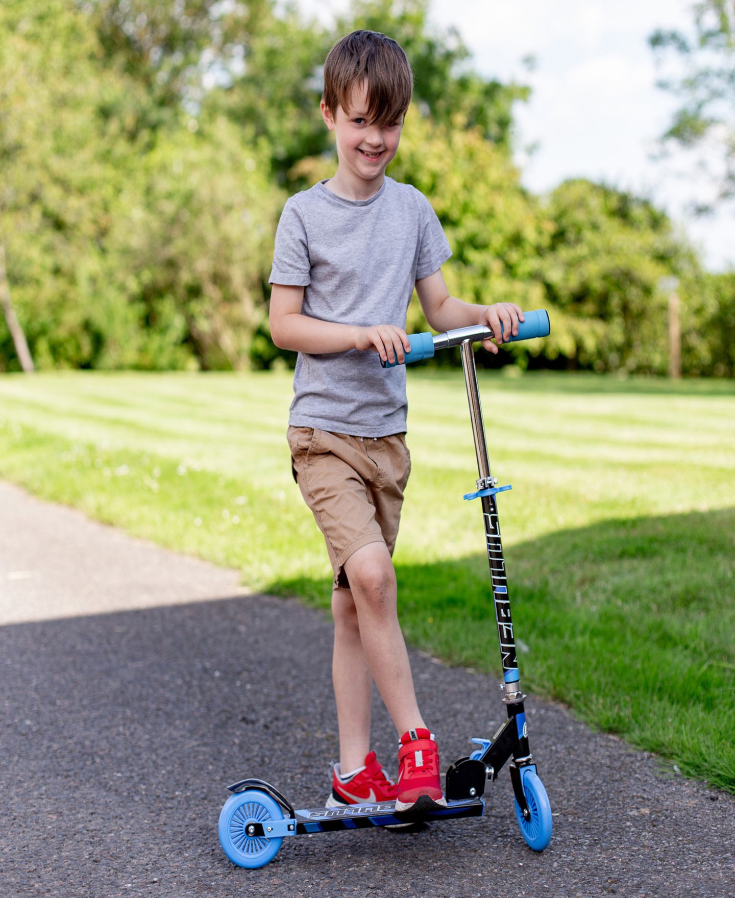 Детская игрушка Ozbozz Blue Black Adjustable Scooter — фото 4
