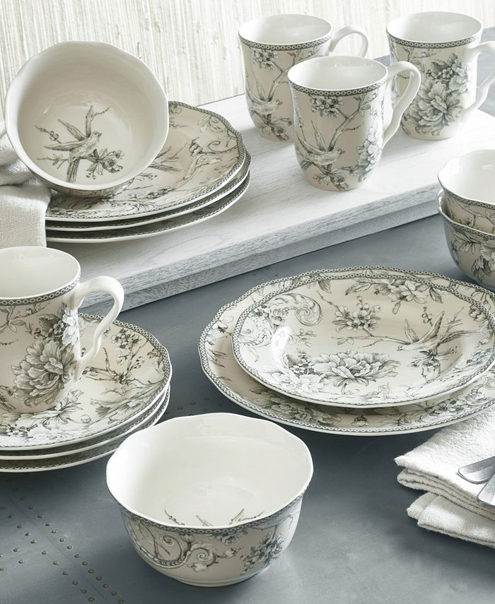 Dinnerware at macy's 2025