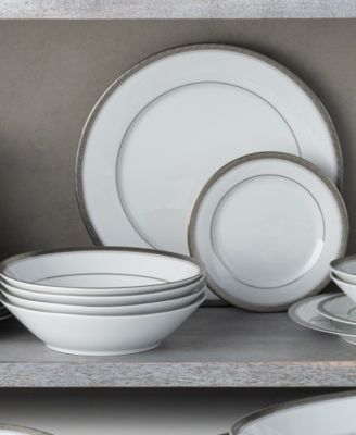 Charlotta Platinum 30-Piece Dinnerware Set, Service For 6