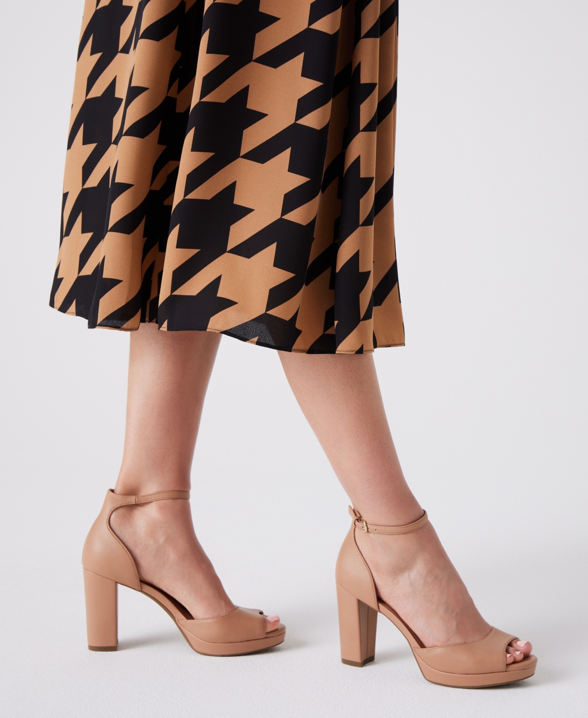 Anne Klein Women's Vista Platform Dress Sandals