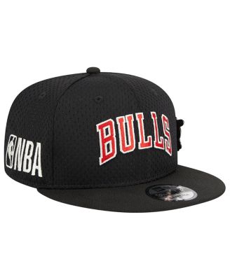 Men's Black Chicago Bulls Post-Up Pin Mesh 9FIFTY Snapback Hat