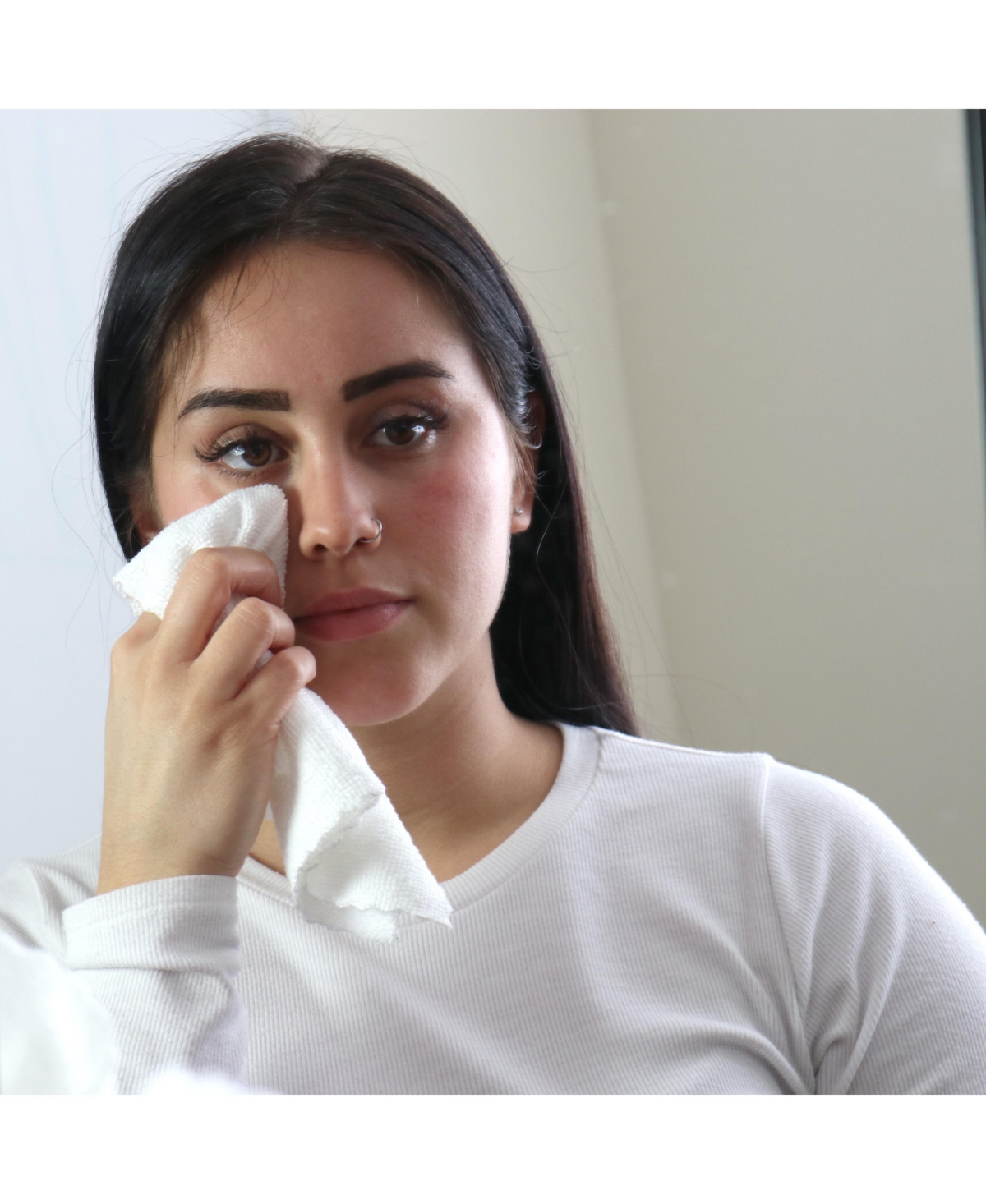 Arkwright Home Microfiber Makeup Remover Cloths - (Pack of 25) Reusable Makeup Towels a Tissue Box Dispenser, Facial Towels for Bathroom, x in