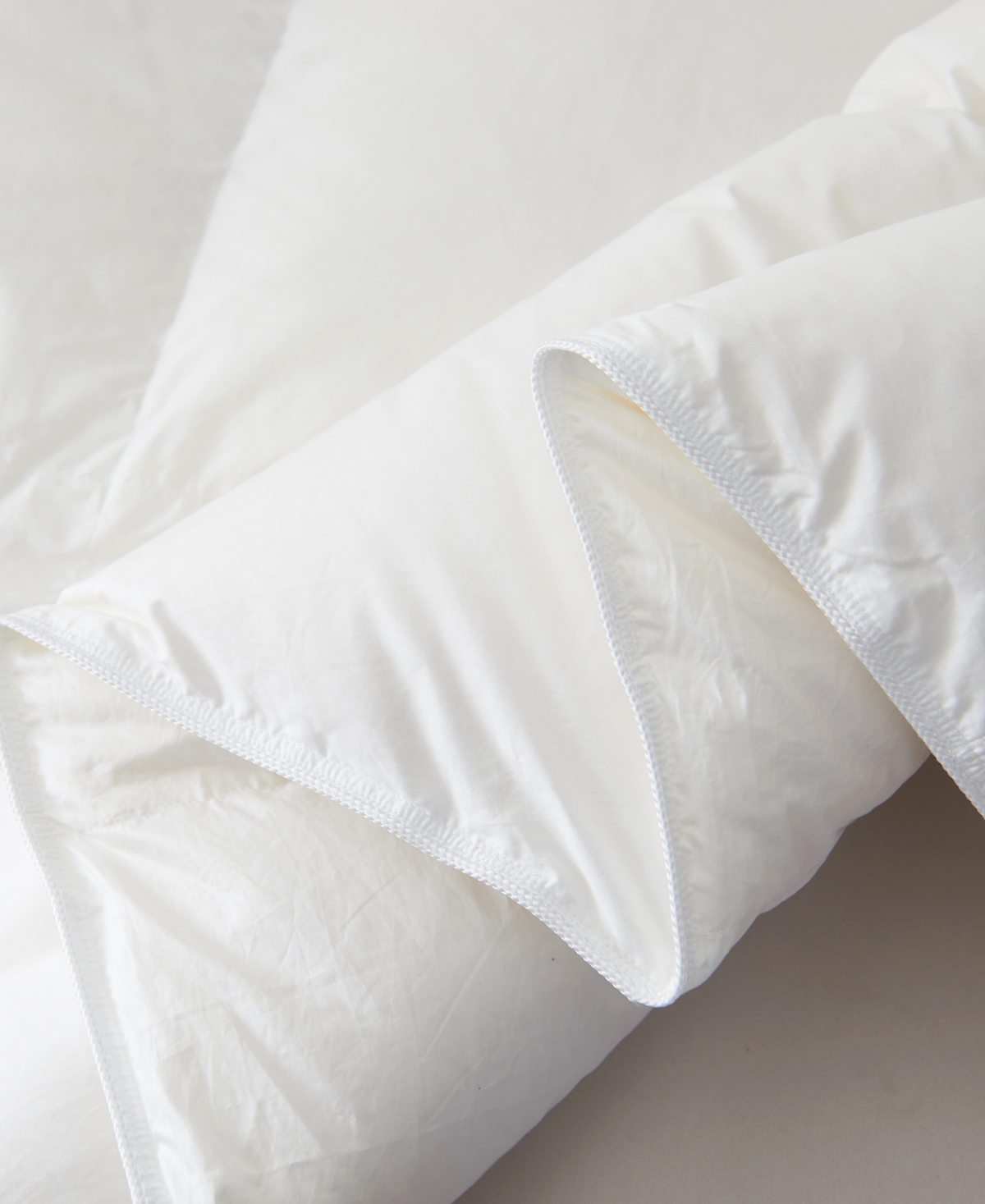 Royal Elite 400 Thread Count Pure Cotton Shell Luxurious Down Alternative Comforter, Twin In White