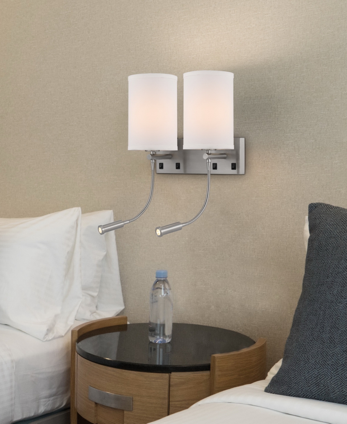 Cal Lighting 23.5" Height Metal Wall Lamp In Brushed Steel
