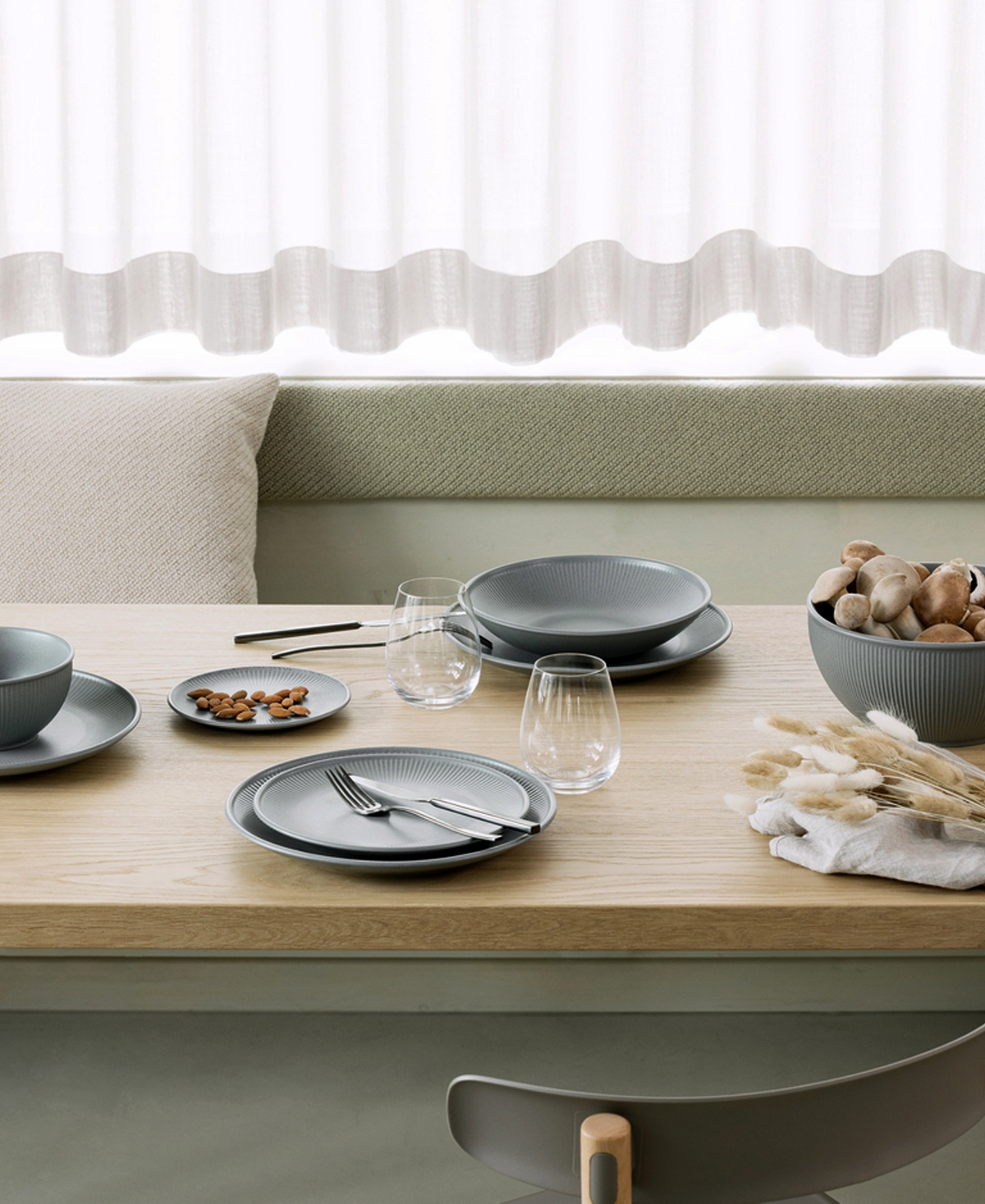 ROSENTHAL CLAY SET OF 4 CEREAL BOWLS, SERVICE FOR 4 