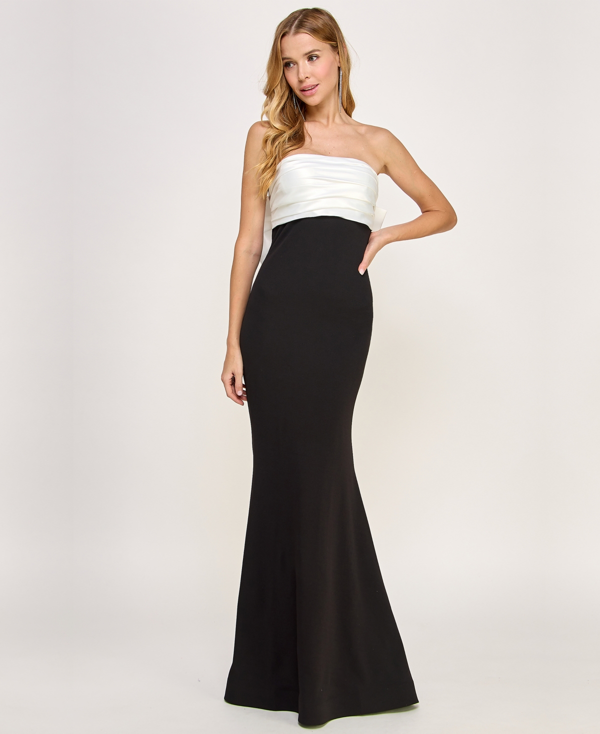 City Studios Juniors' Back-bow Contrast Mermaid Gown, Created For Macy's In Ivory,black