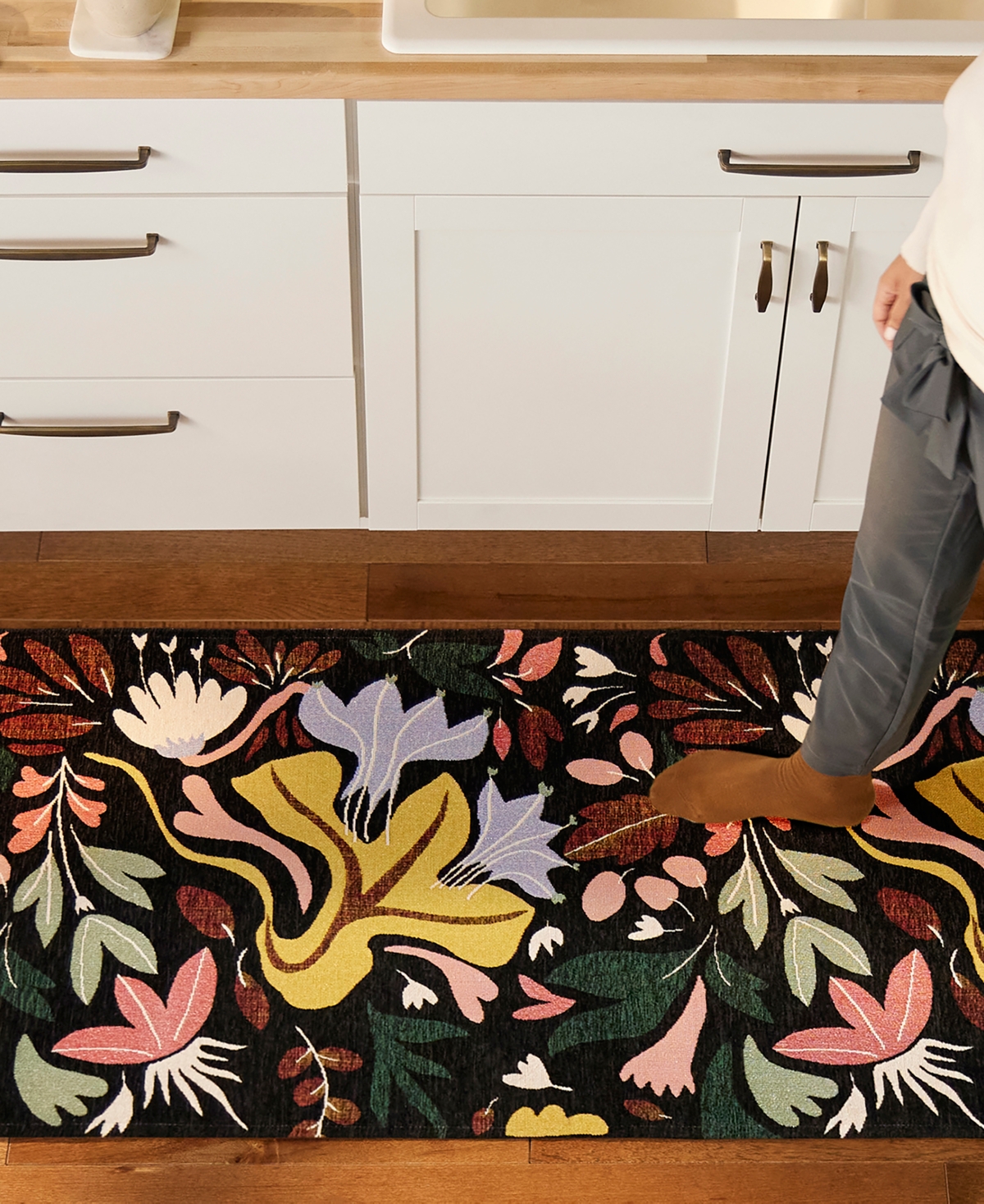 Town & Country Living Luxe Livie Everwash Kitchen Mat E005 6' Area Rug