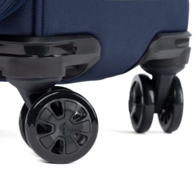 Crew Classic Medium Check-in Expandable Spinner