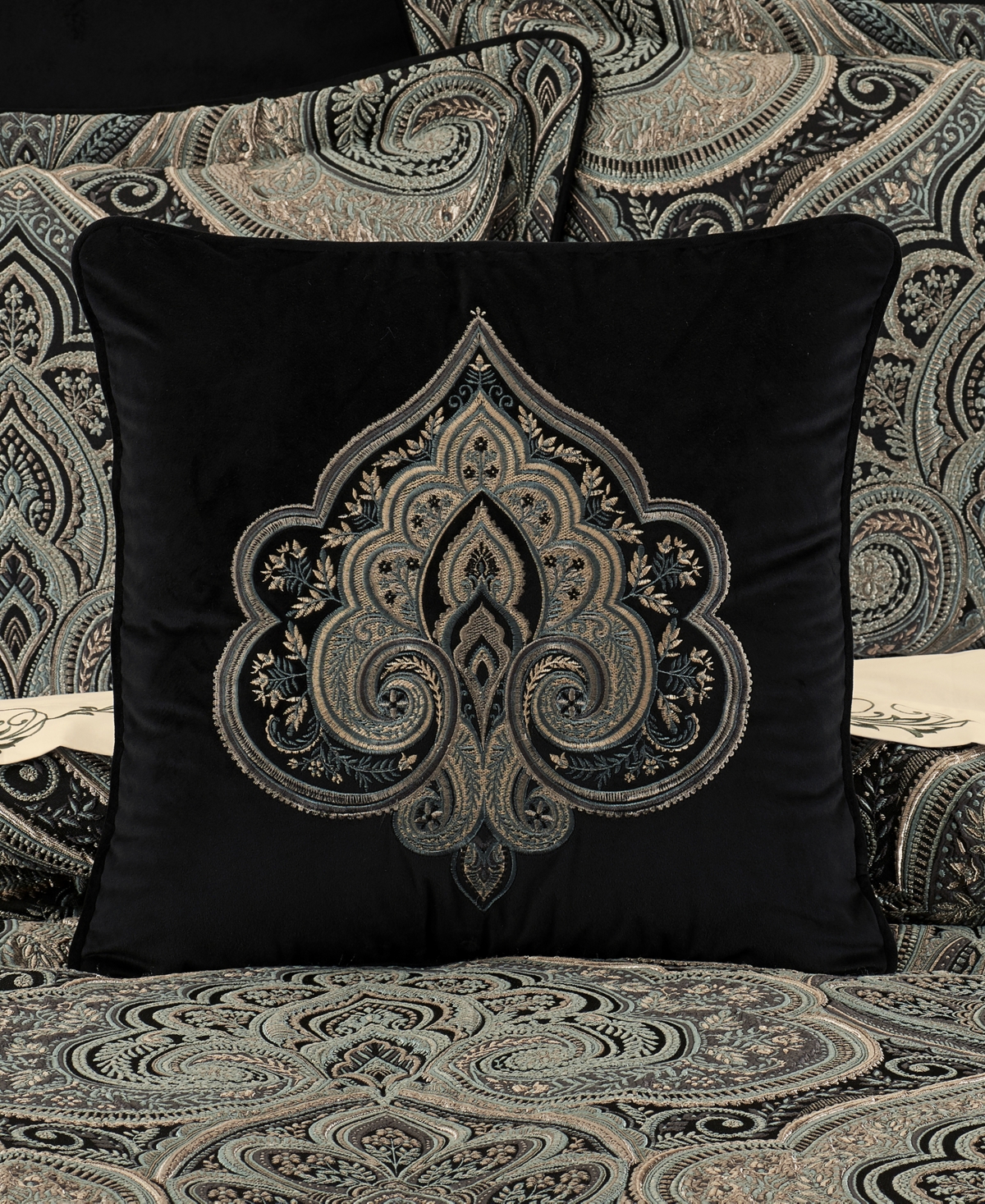 J Queen New York Vincenzo Decorative Pillow, 18" X 18" In Black