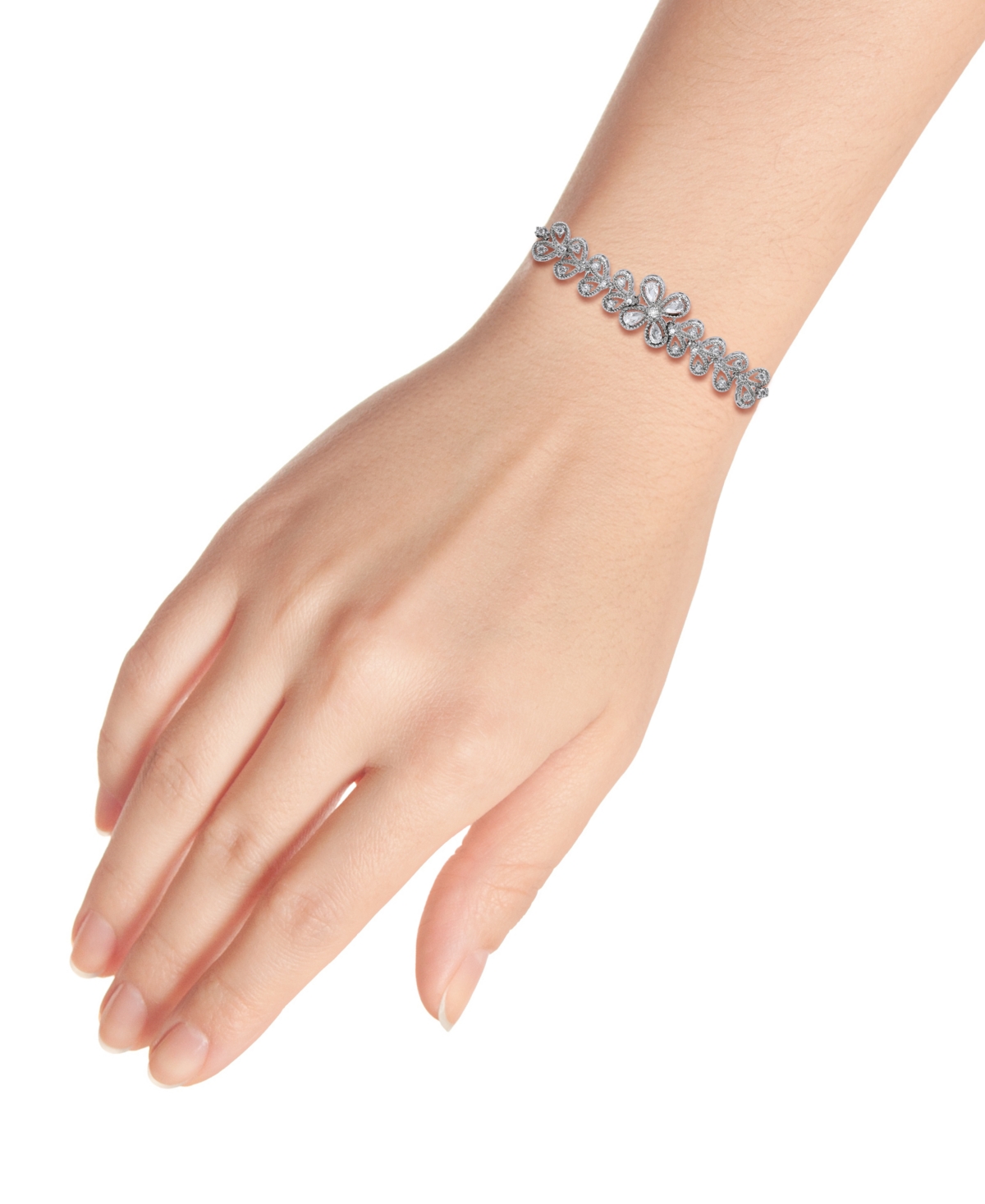 MACY'S MACY'S CUBIC ZIRCONIA LEAF DESIGN BRACELET 