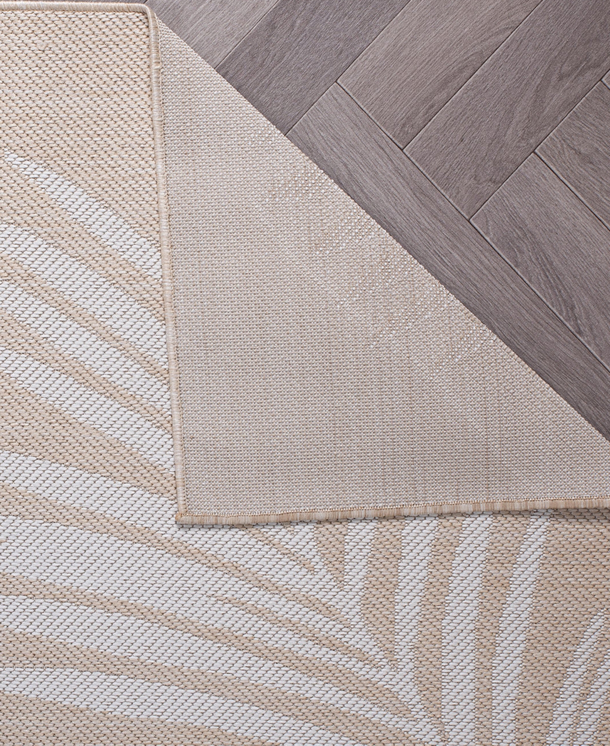 Main Street Rugs Bays Outdoor 111 Area Rug