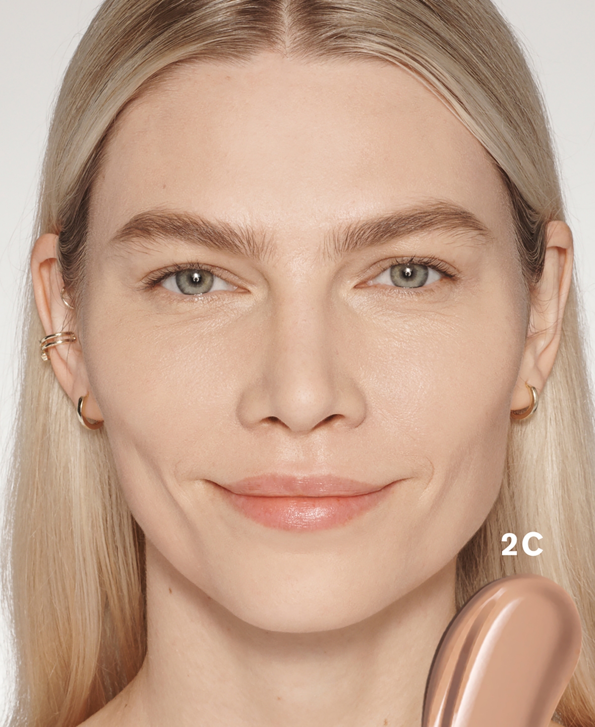 Estée Lauder Futurist Soft Touch Brightening Skincealer In 2c