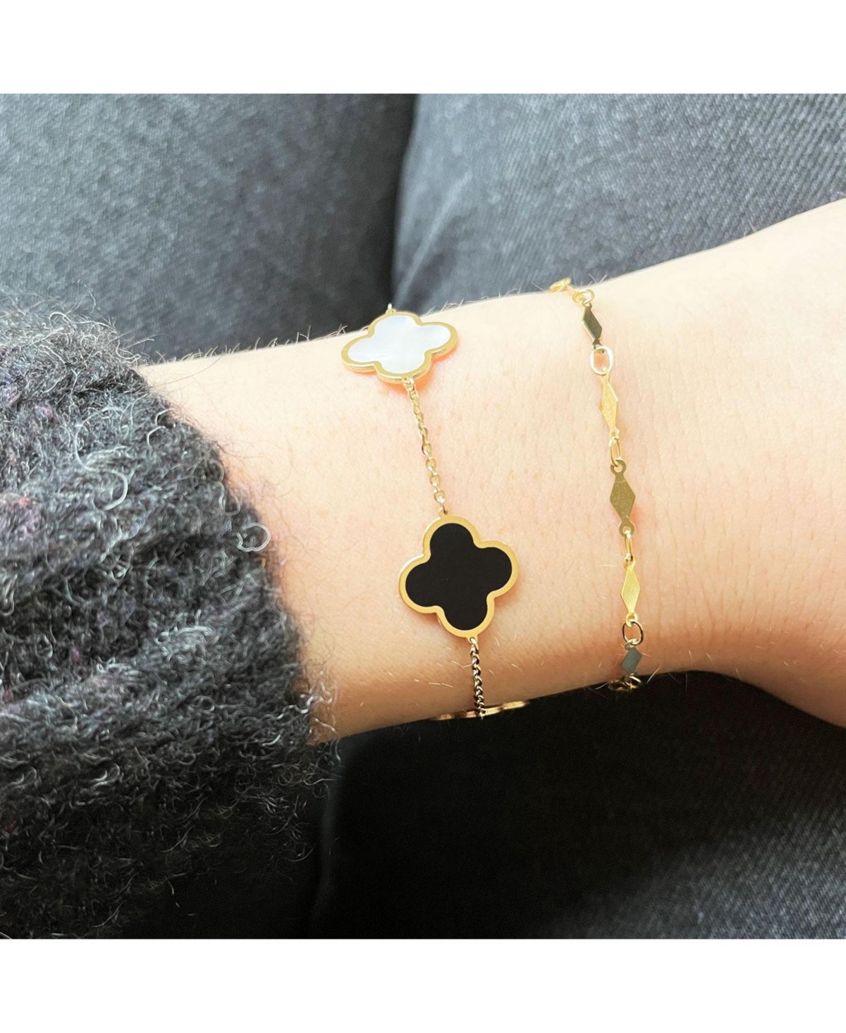 The Lovery Large Mother of Pearl and Onyx Mixed Clover Bracelet 14K Gold