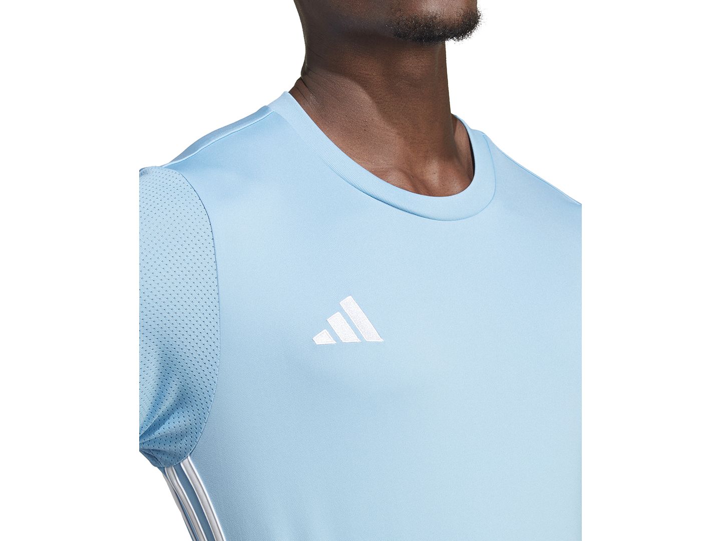 Мужская футболка adidas Tabela 23 Slim-Fit Performance, цвет: Светлый синий / Белый — фото 3