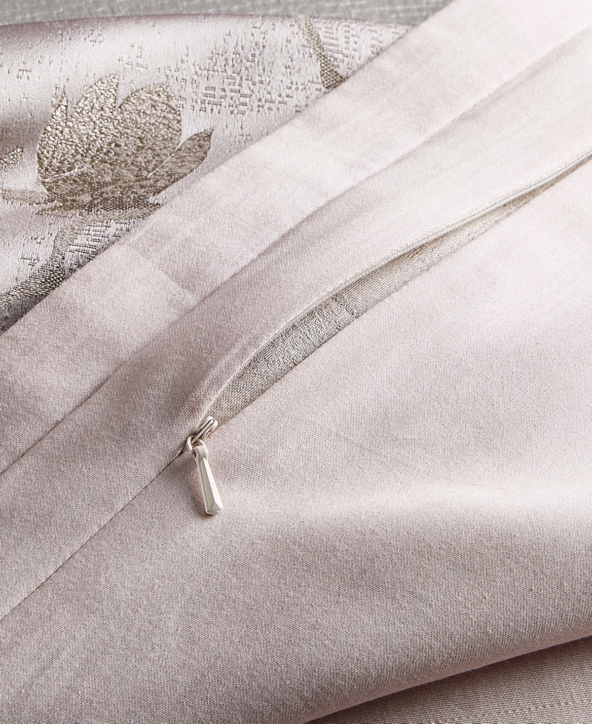HOTEL COLLECTION SAKURA BLOSSOM GREYLAC DUVET COVER SET, FULL/QUEEN, EXCLUSIVELY AT MACY'S 