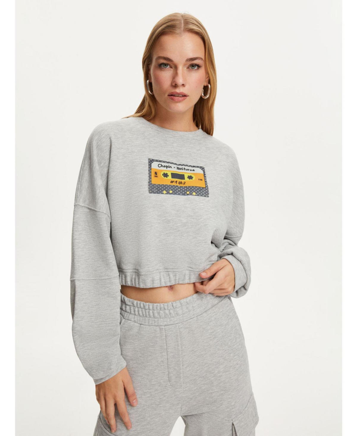 Women's Printed Crop Sweatshirt - Grey