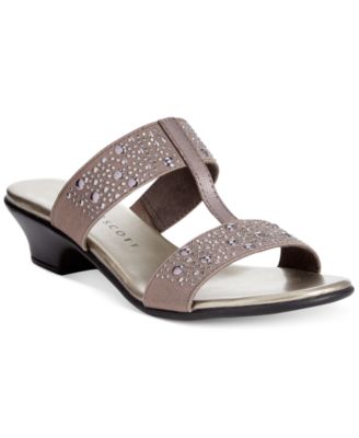 Karen Scott - Eddina Sandals