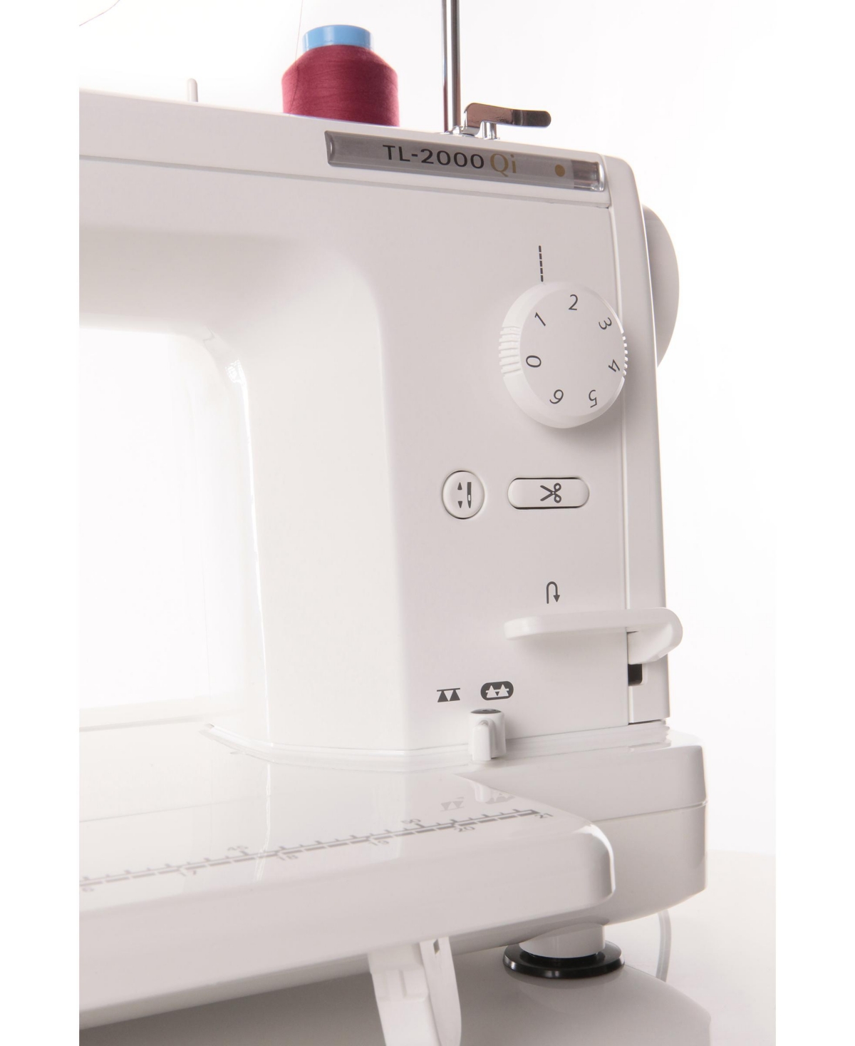 Tl-2000Qi Mechanical Sewing and Quilting Machine