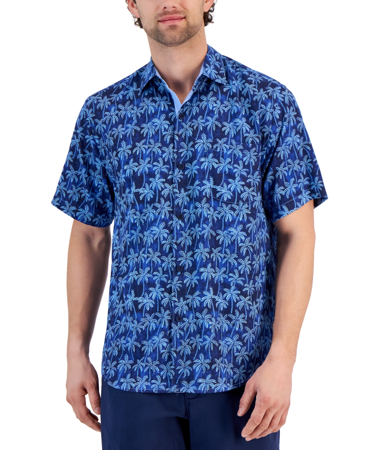 Tommy Bahama Men s Paradise Palms IslandZone Moisture Wicking Printed Button Down Shirt Island Navy Smart Closet