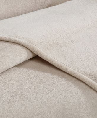 Core Plush Solid Blanket, Queen