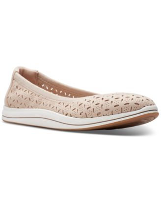 Women's Cloudsteppers Breeze Roam Perfed Flats
