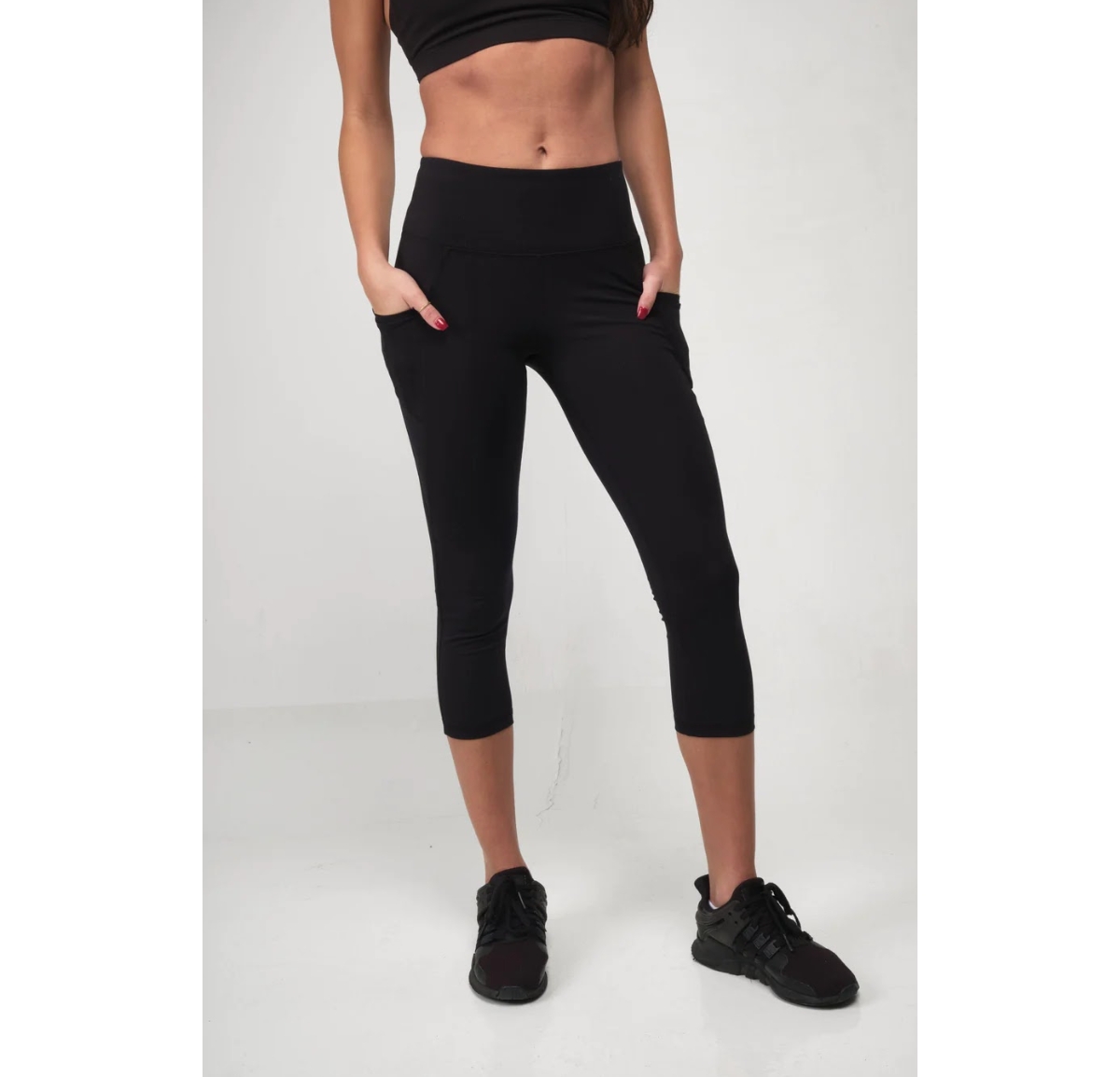 Capri Legging with Pockets - Black
