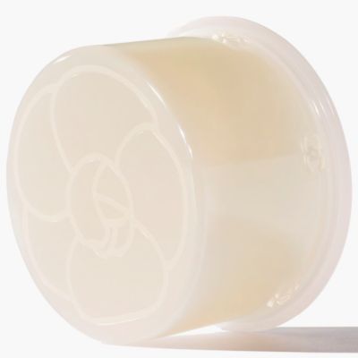 N&deg;1 DE CHANEL REVITALIZING MASK – REFILL Exfoliates – Evens – Smooths